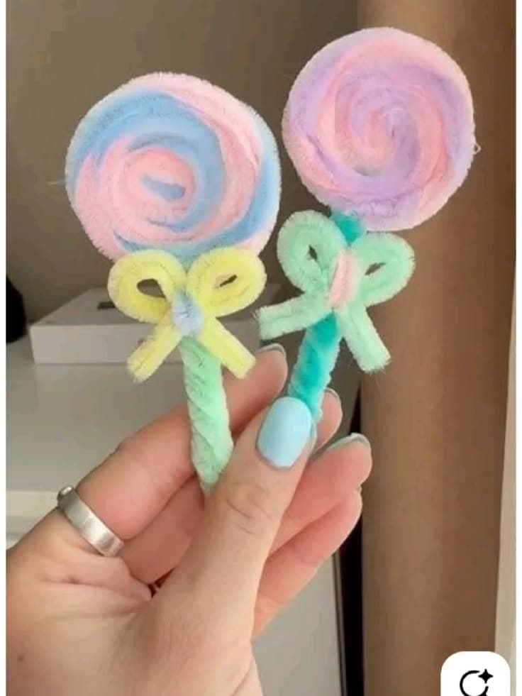 Pastel Lollipop Swirl Hairpins